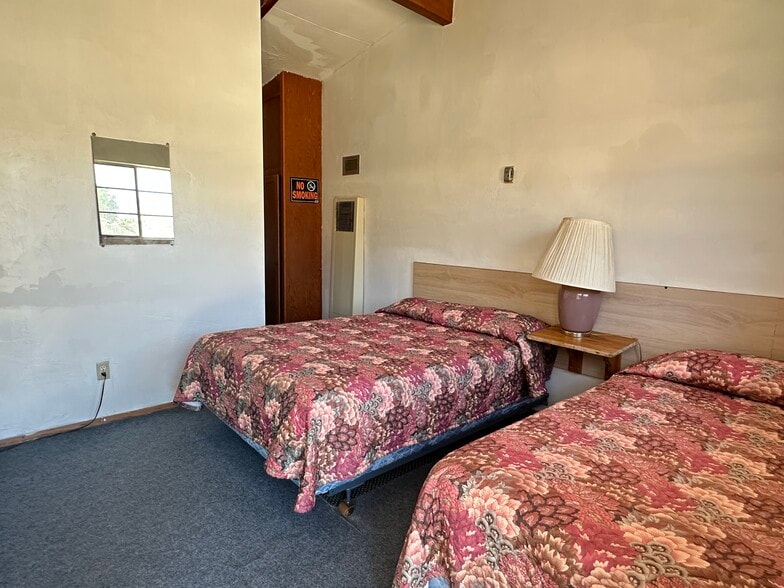 More Photos Of 5436 Lake Isabella Blvd, Lake Isabella Hotel For Sale