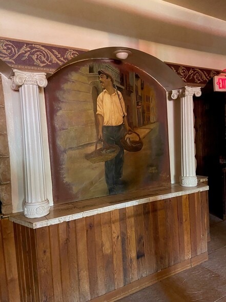 More Photos Of 815 W College Ave, Appleton Restaurant For Lease