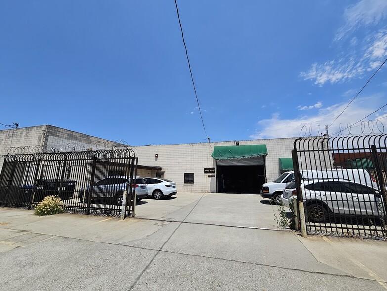 Primary Photo Of 1537 E Adams Blvd, Los Angeles Warehouse For Lease