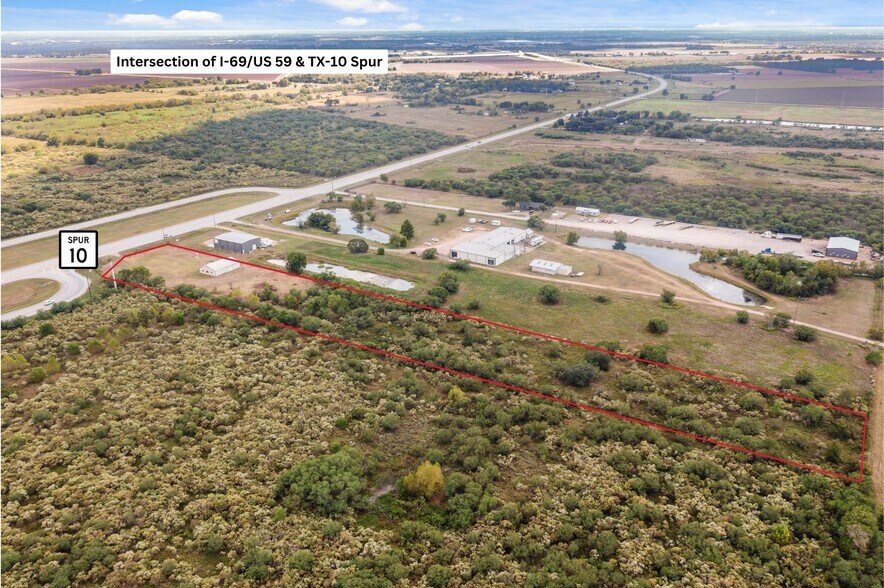 More Photos Of 1585 Patton Rd, Rosenberg Service For Sale