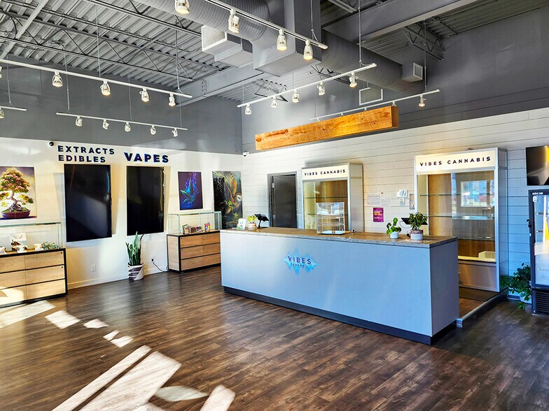 More Photos Of 7220 Fairmount Dr SE, Calgary Storefront Retail Office For Lease