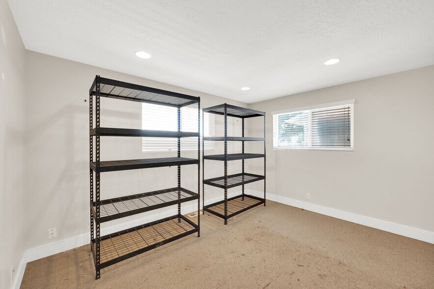More Photos Of 2875 W 12600, Riverton Office For Sale