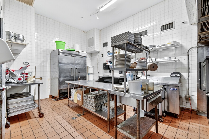 More Photos Of 1915 A1A S, Saint Augustine Restaurant For Lease