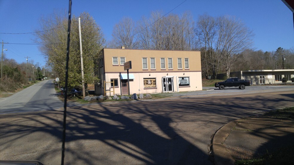 More Photos Of 9005 Hiwassee St, Charleston Storefront Retail Residential For Lease