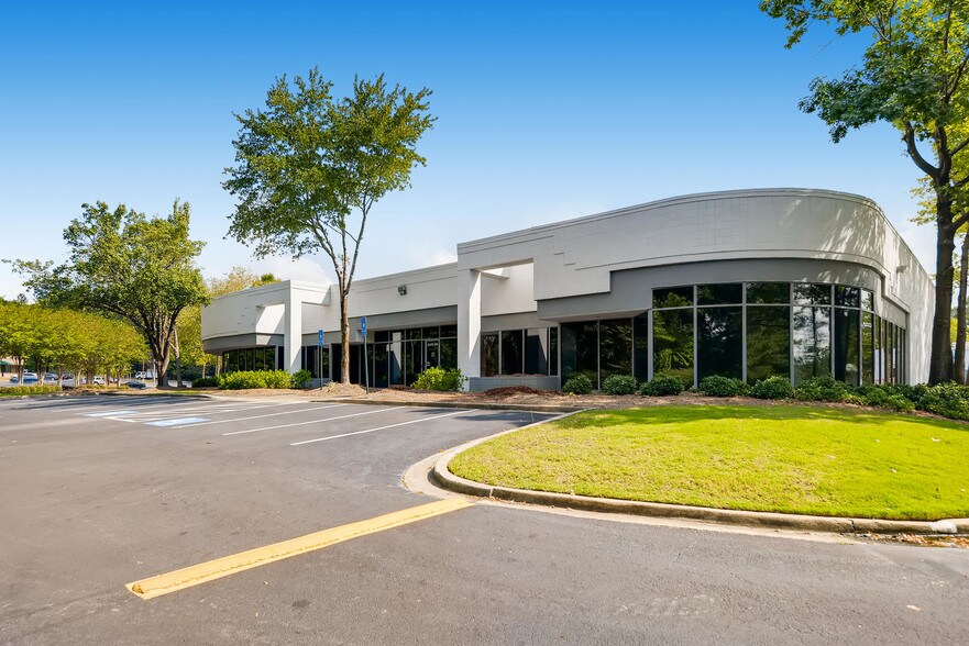 More Photos Of 300 Technology Ct SE, Smyrna Unknown For Lease