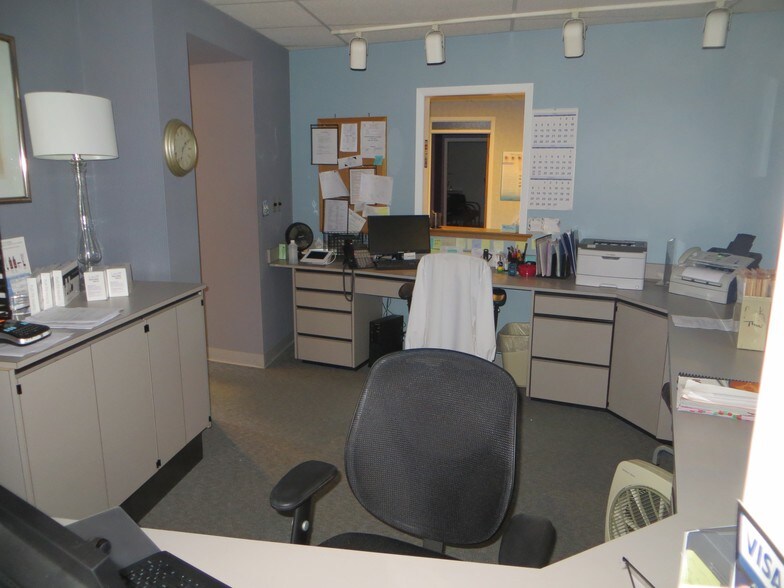 More Photos Of 222 Schanck Rd, Freehold Medical For Lease