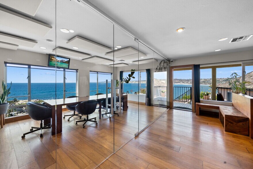 More Photos Of 1218-1224 Prospect St, La Jolla Office For Lease