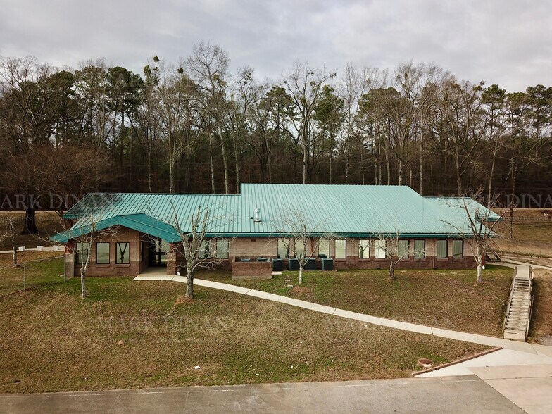 More Photos Of 2879 & 2881 Shannon Oxmoor Rd, Birmingham Warehouse For Sale