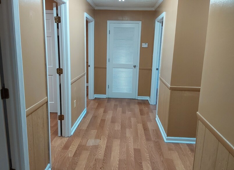 More Photos Of 601 N Main St, Swainsboro Office Residential For Sale