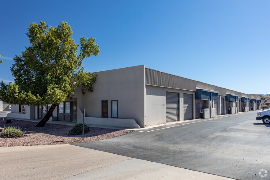 Primary Photo Of 3321 N Reseda, Mesa Warehouse For Lease