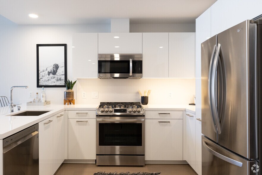 More Photos Of 2801 Sunset Pl, Los Angeles Apartments For Lease
