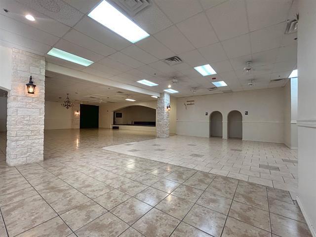 More Photos Of 819 Los Presidentes Ave, Laredo Storefront Retail Office For Sale