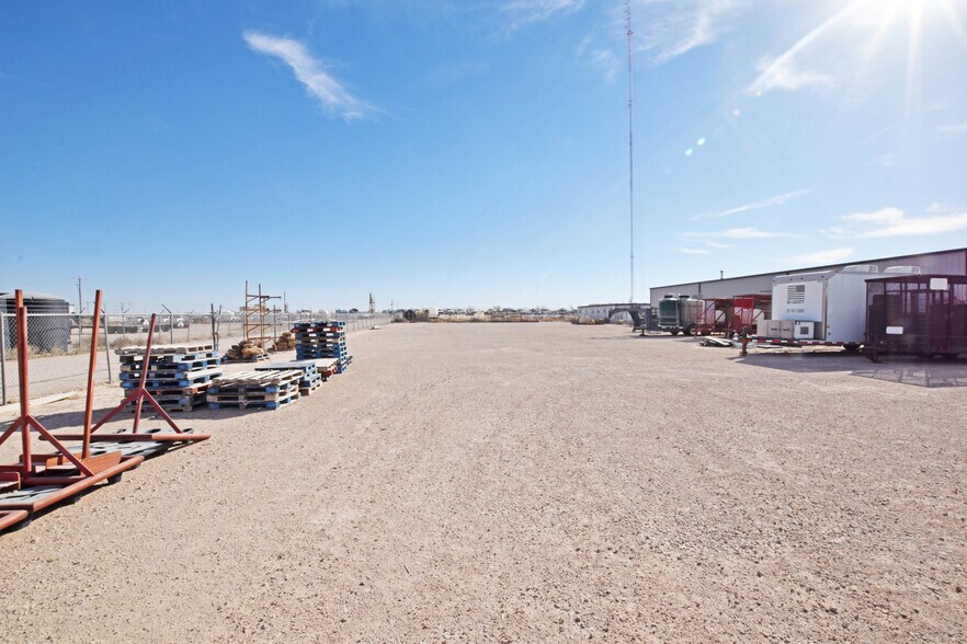 More Photos Of 12008 E Highway 158, Gardendale Industrial For Sale