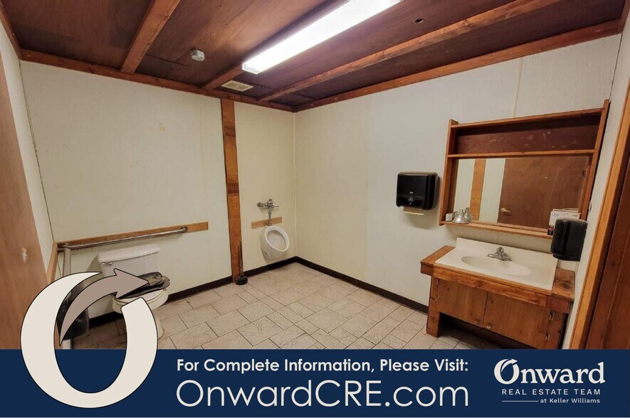 More Photos Of 24350 N I 35, West Restaurant For Sale