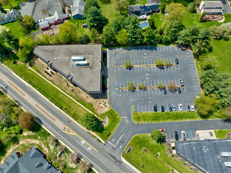 More Photos Of 67 Mountain Blvd, Warren Office For Lease