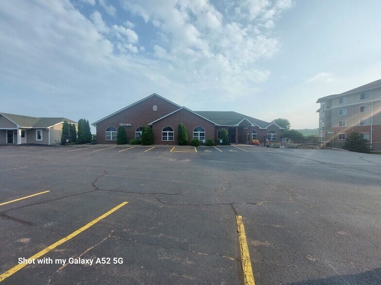 More Photos Of 1500 Merrill Ave, Wausau Office For Sale