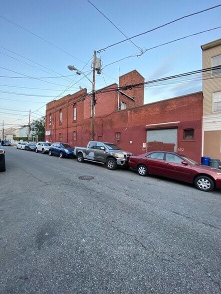 More Photos Of 71 Wayne Ave, Paterson Industrial For Sale