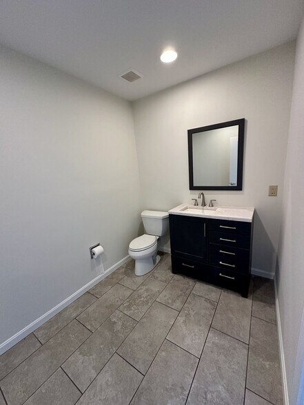 More Photos Of 11223 Cornell Park Dr, Cincinnati Unknown For Lease