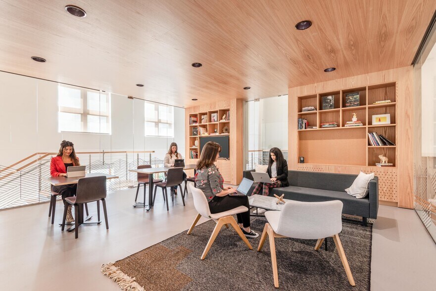 More Photos Of 5701-5741 Legacy Dr, Plano Coworking Space