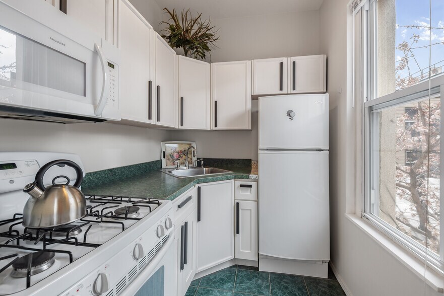 More Photos Of 188 N 8th St, Brooklyn Apartments For Sale