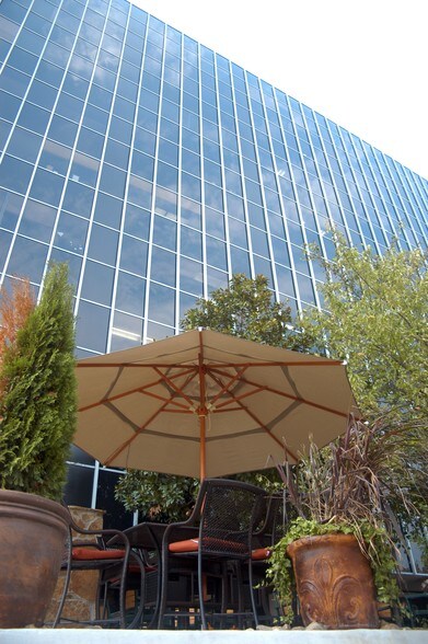 More Photos Of 1501 N University Ave, Little Rock Office For Lease