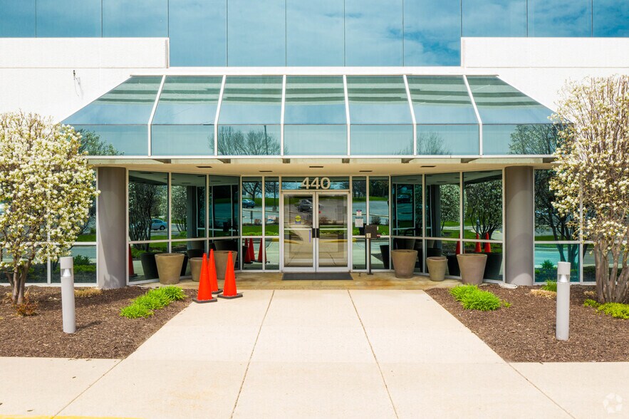 More Photos Of 440 Science Dr, Madison Office For Lease