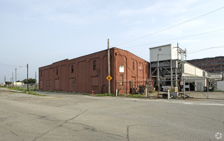 More Photos Of 1000 W Ormsby Ave, Louisville Unknown For Lease