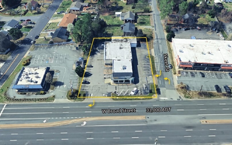 Primary Photo Of 7507 W Broad St, Richmond Auto Repair For Lease