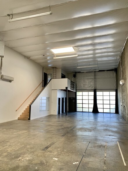 More Photos Of 1710 SE Brooklyn St, Portland Warehouse For Lease