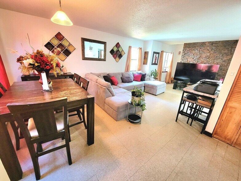 More Photos Of 270-276 Bellevue St, Hartford Apartments For Sale