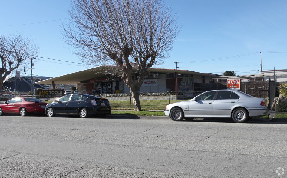 More Photos Of 925 San Mateo Ave, San Bruno Showroom For Lease