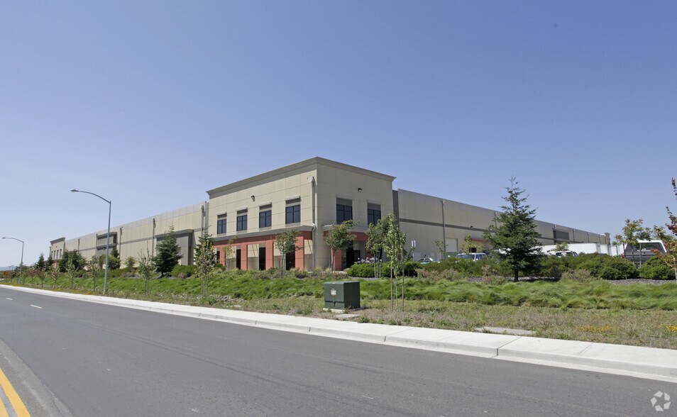 More Photos Of 1000 Green Island Rd, American Canyon Warehouse For Lease