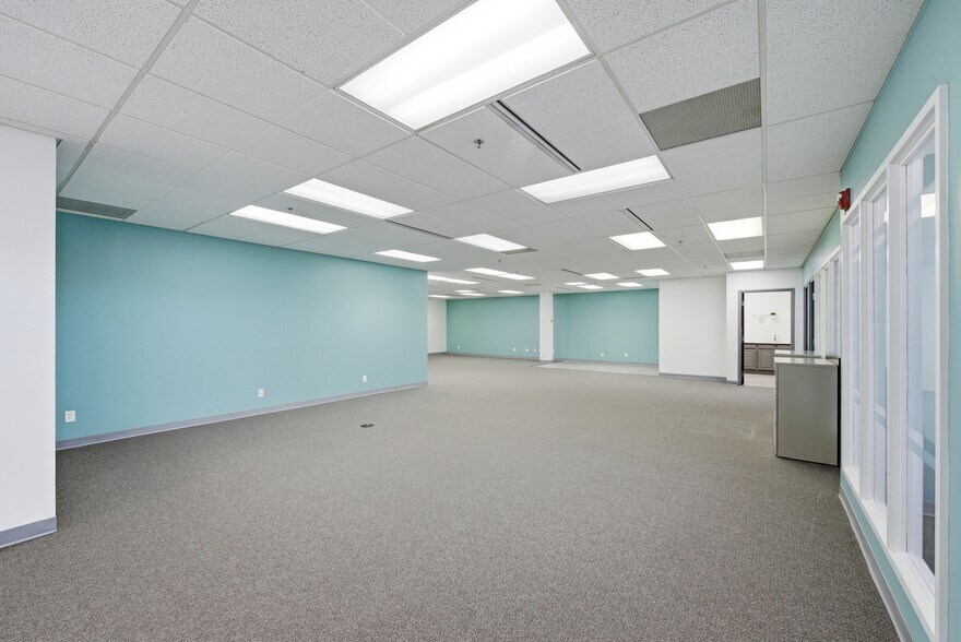 More Photos Of 8790 Governors Hill Dr, Cincinnati Office For Lease