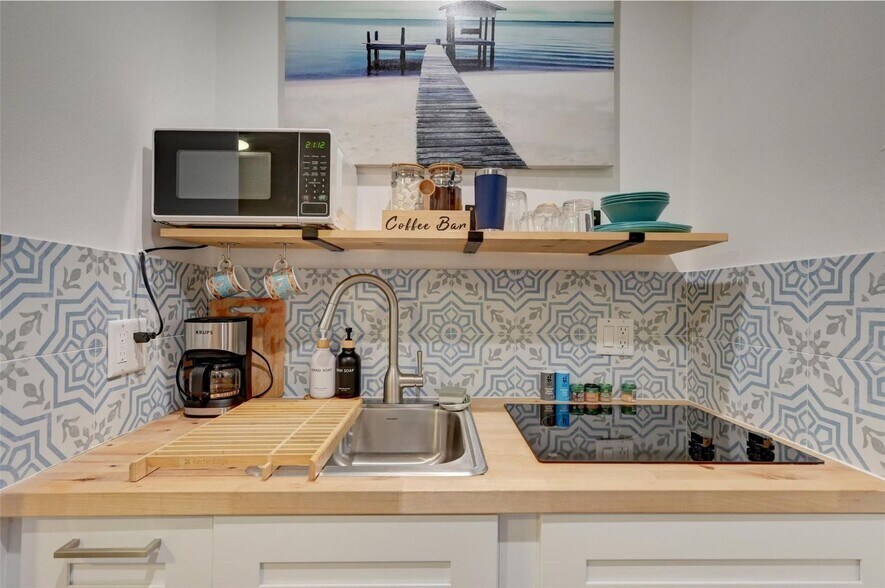 More Photos Of 1944 NE 5th St, Deerfield Beach Apartments For Sale
