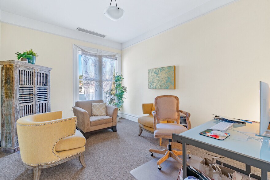 More Photos Of 603 Mission St, Santa Cruz Office For Sale