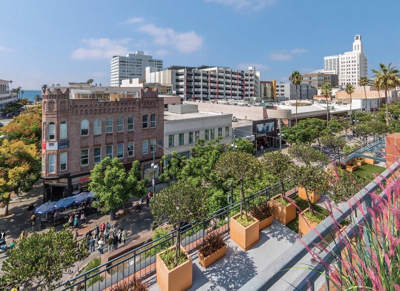More Photos Of 1451-1457 3rd Street Promenade, Santa Monica Loft Creative Space For Lease
