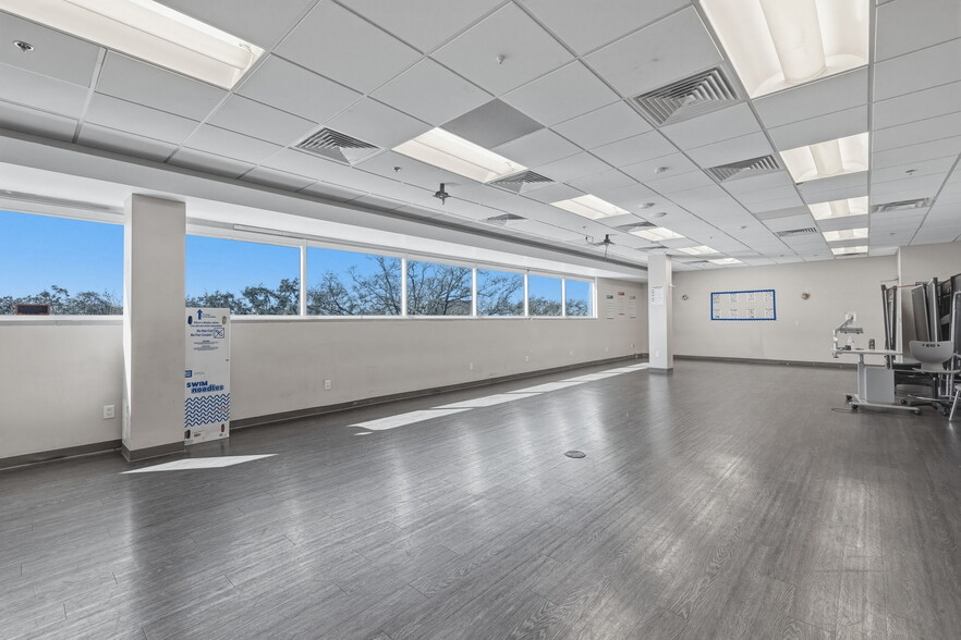 More Photos Of 5999 Savoy Dr, Houston Schools For Sale