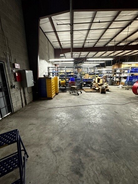 More Photos Of 2501 Westgate, West Palm Beach Light Manufacturing For Lease