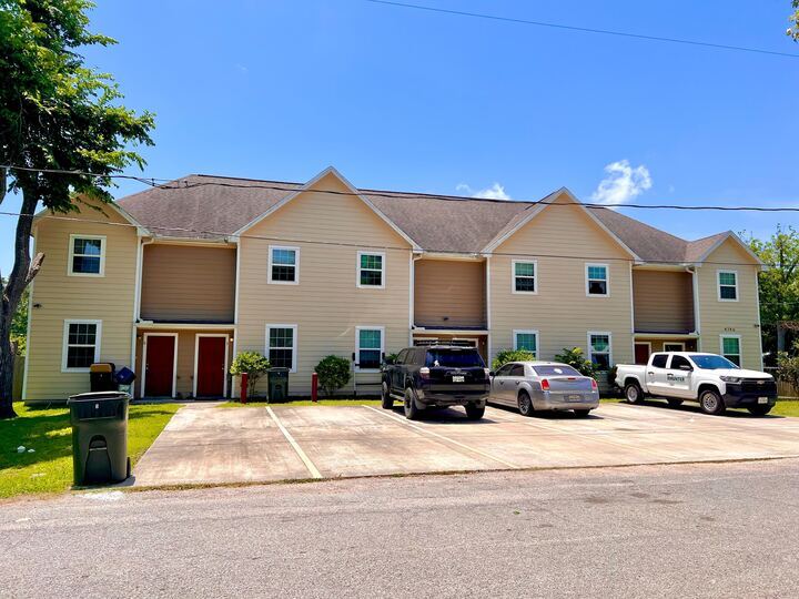 More Photos Of , Bacliff Multifamily For Sale