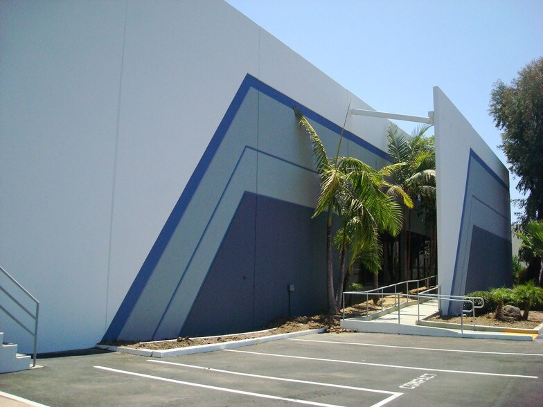 More Photos Of 15210 Desman Rd, La Mirada Manufacturing For Sale