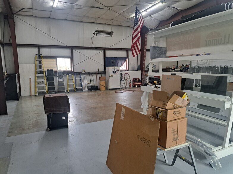 More Photos Of 4602 N US Highway 63, West Plains Flex For Sale