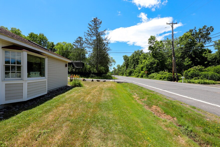 More Photos Of 216 Rt. 32, New Paltz Medical For Sale