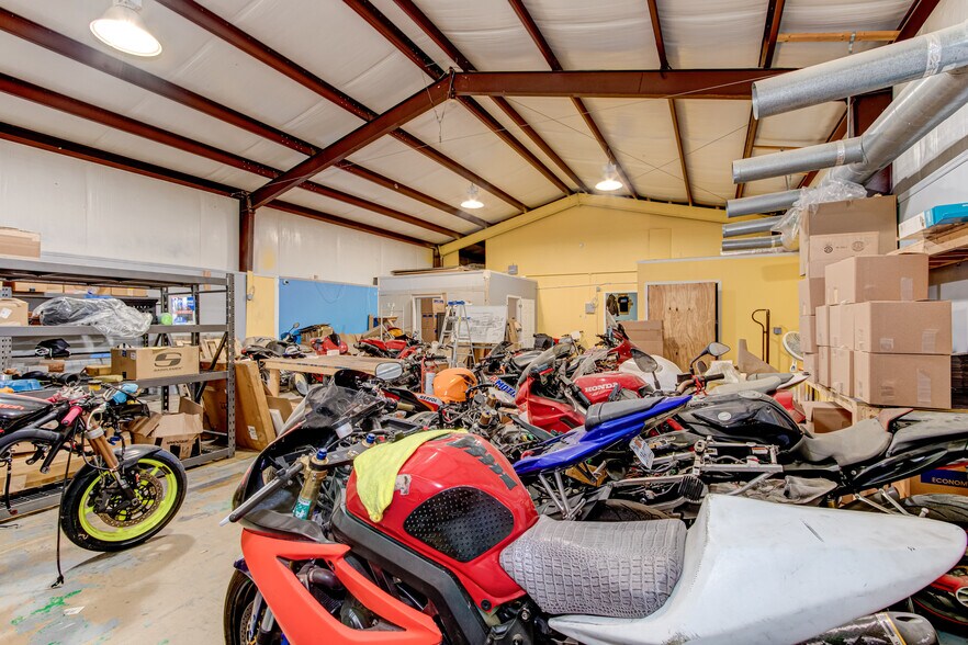 More Photos Of 3002 River Watch Ln, Augusta Flex For Sale