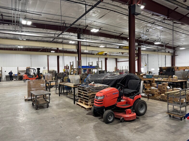More Photos Of 136 Vision Pky, Sheboygan Falls Light Manufacturing For Sale