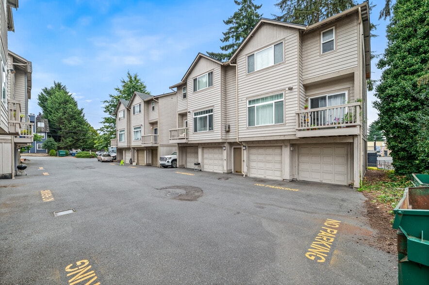 More Photos Of 620 SW 155th St, Seattle Apartments For Sale