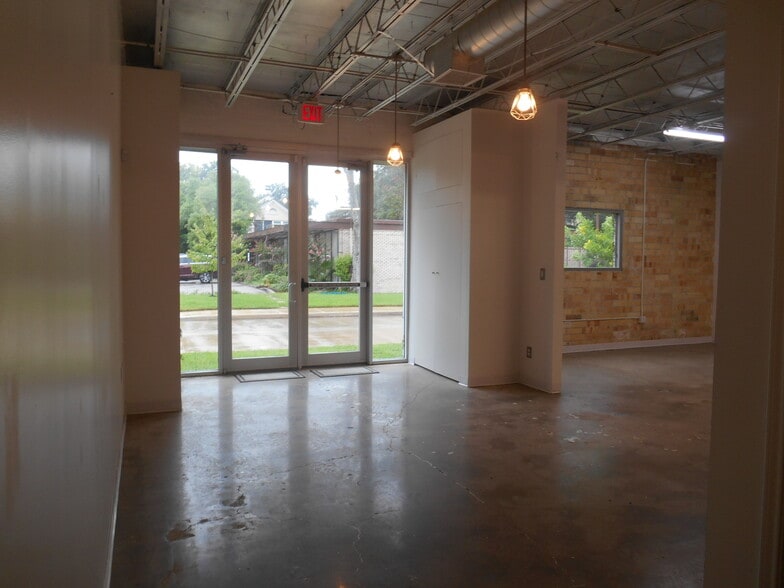 More Photos Of 3803 Bute St, Houston Storefront Retail Residential For Lease