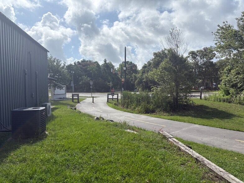 More Photos Of 46 Robert Smalls Pky, Beaufort Warehouse For Lease