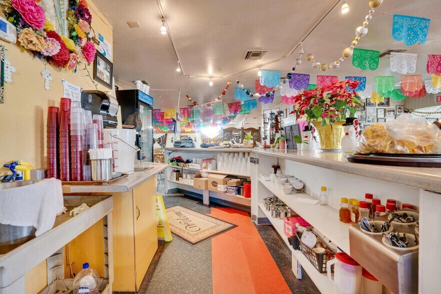 More Photos Of 4525 S Park Ave, Tucson Restaurant For Sale