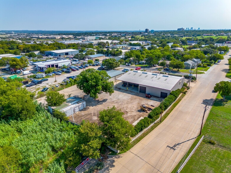 More Photos Of 3040 Ramona Dr, Fort Worth Research And Development For Lease