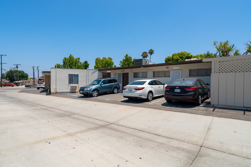 More Photos Of 1531-1555 Baker St, Costa Mesa Medical For Lease
